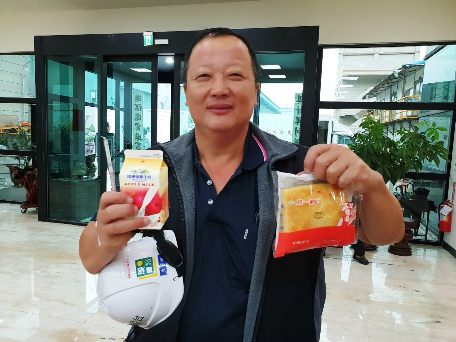 1555981392913827.jpg 1555981392913827.jpg